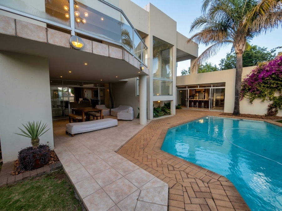 4 Bedroom Property for Sale in Heuwelsig Free State